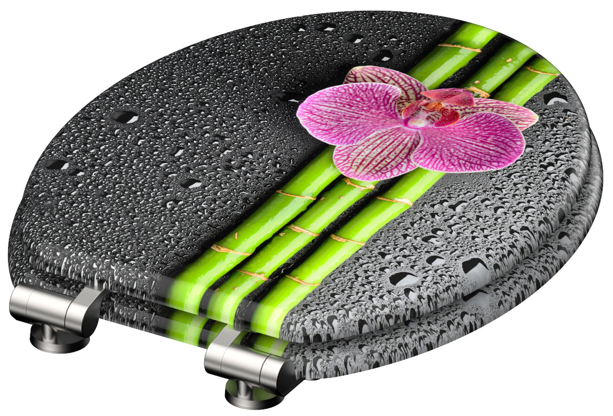 Mönstrad toalettsits universal med trĂ€kĂ€rna - BĂTTRE. CC-mĂ„tt: 130-185mm LĂ€ngd: 425-475mm Bredd: 375mm.