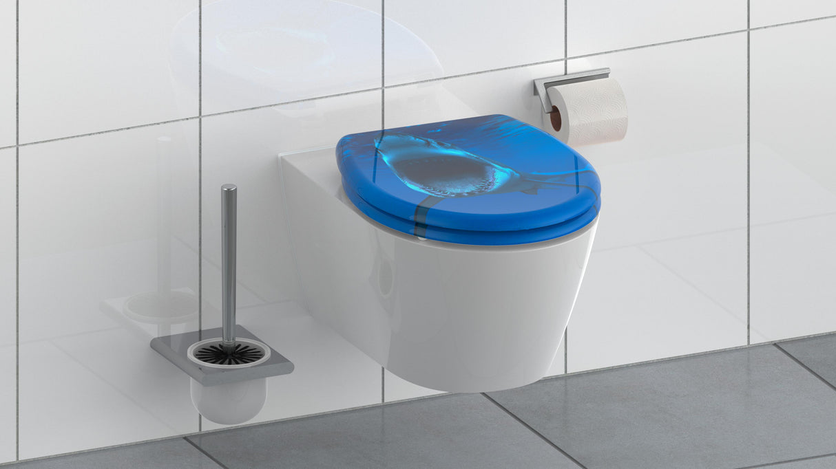 Mönstrad toalettsits universal i Duroplast - BĂST. CC-mĂ„tt: 90-190mm LĂ€ngd: 405-460mm Bredd: 375mm.