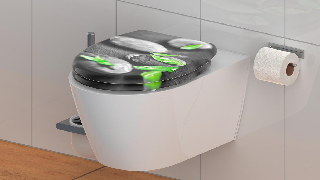 Mönstrad toalettsits universal i Duroplast - BĂST. CC-mĂ„tt: 90-190mm LĂ€ngd: 405-460mm Bredd: 375mm.