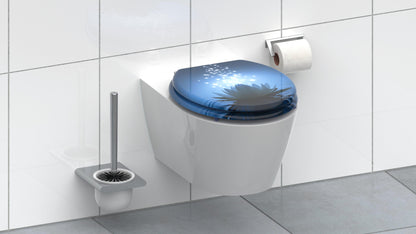 Mönstrad toalettsits universal med träkärna - BRA. CC-mått: 125-175mm Längd: 435mm Bredd: 370mm.