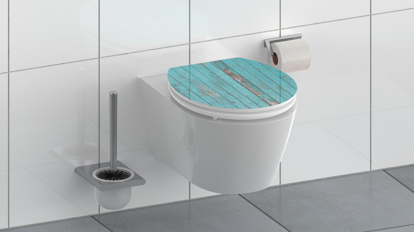 Högblank mönstrad toalettsits universal med träkärna - BÄTTRE. CC-mått: 130-185mm Längd: 430mm Bredd: 370mm.