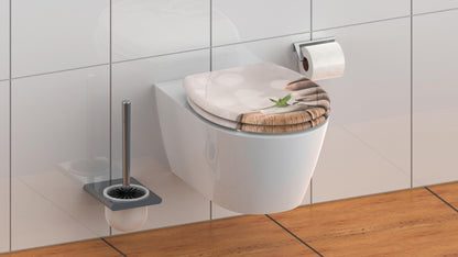 Mönstrad toalettsits universal i Duroplast - BÄST. CC-mått: 90-190mm Längd: 450mm Bredd: 375mm.